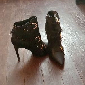 Heeled boots